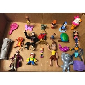 Lot Of 21 Items Disney/ Burger King /‎ McDonalds Figurines Happy Meal Toys